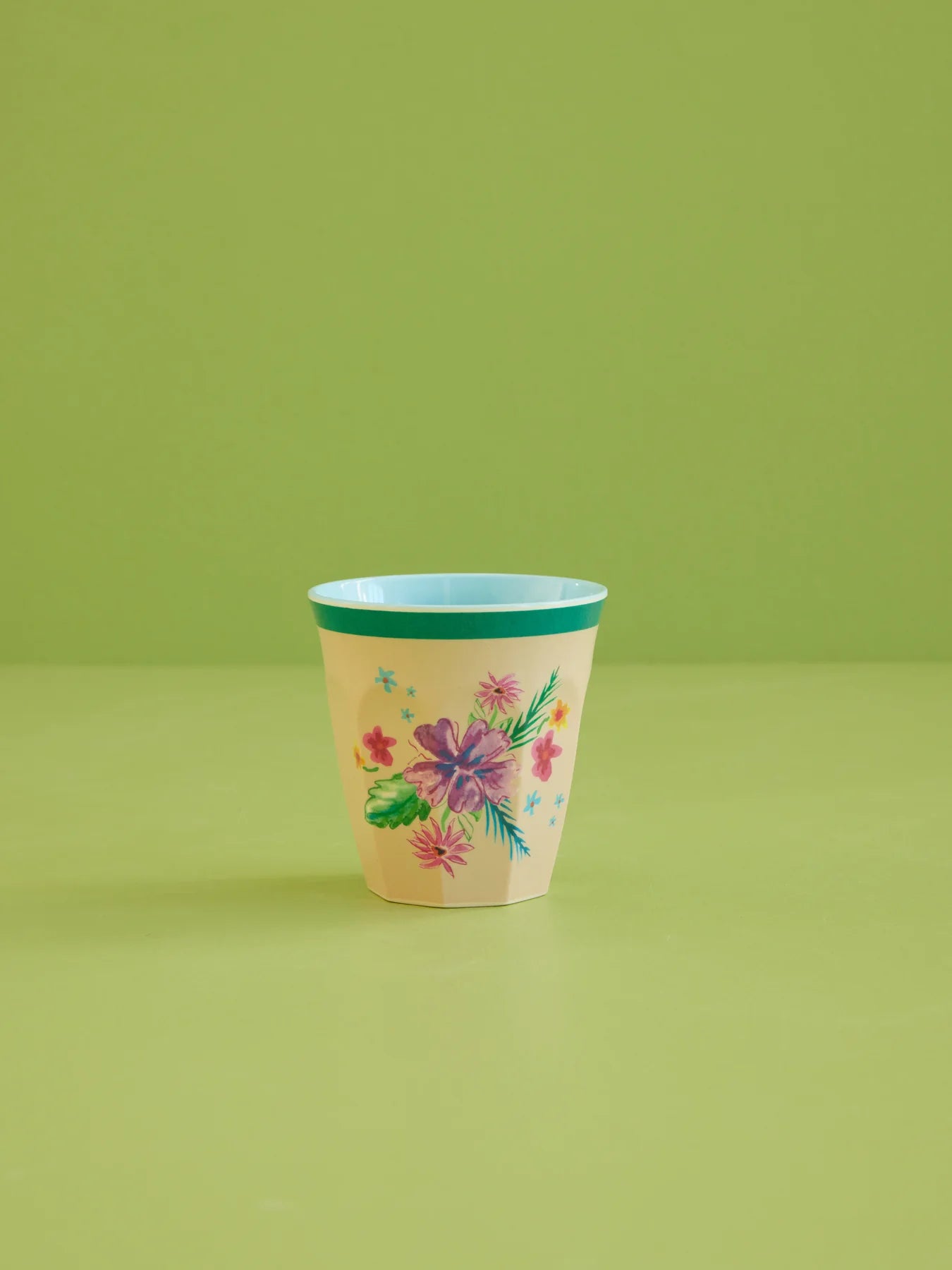 Mugg mellan Arda Bloom