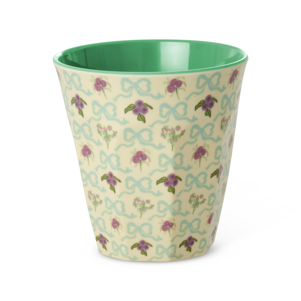 Mugg mellan Bow and Bouquet