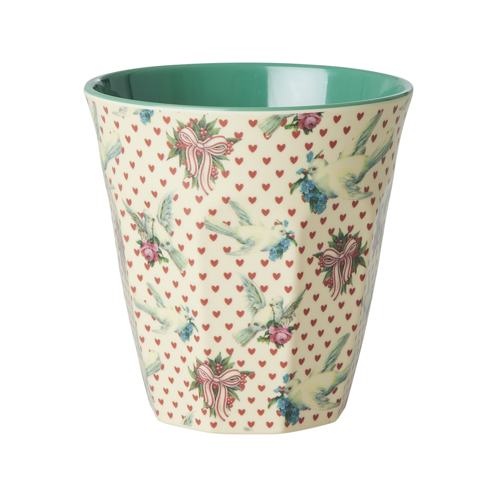 Mugg mellan Dove