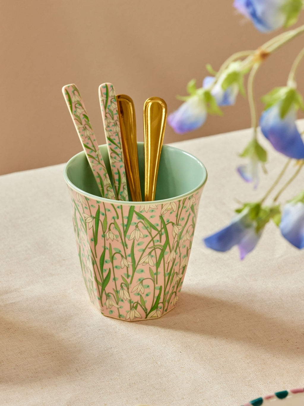 Mugg Mellan New Snowdrop